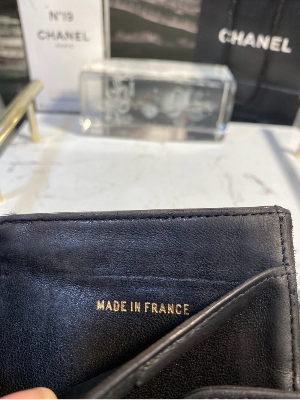 Authentic CHANEL Timeless CC Logo Leather Wallet - Picture 8 of 15